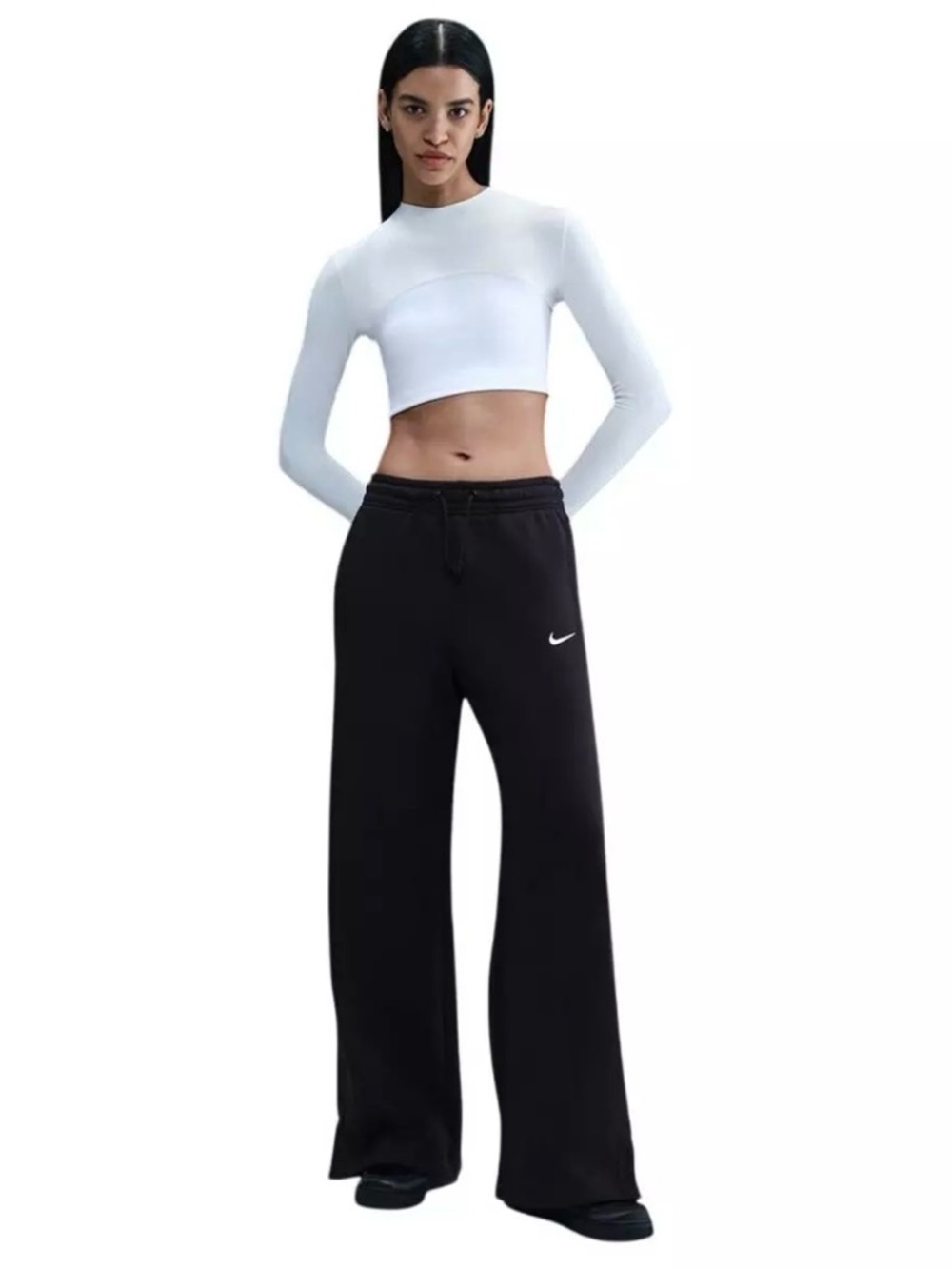 Nike Sportswear Phoenix Fleece Wide Leg Sweatpants. Size M